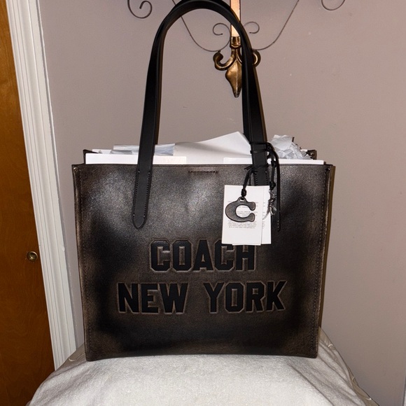 Coach Relay Tote Loved Leather Collection Large Tote NWT - Picture 1 of 11
